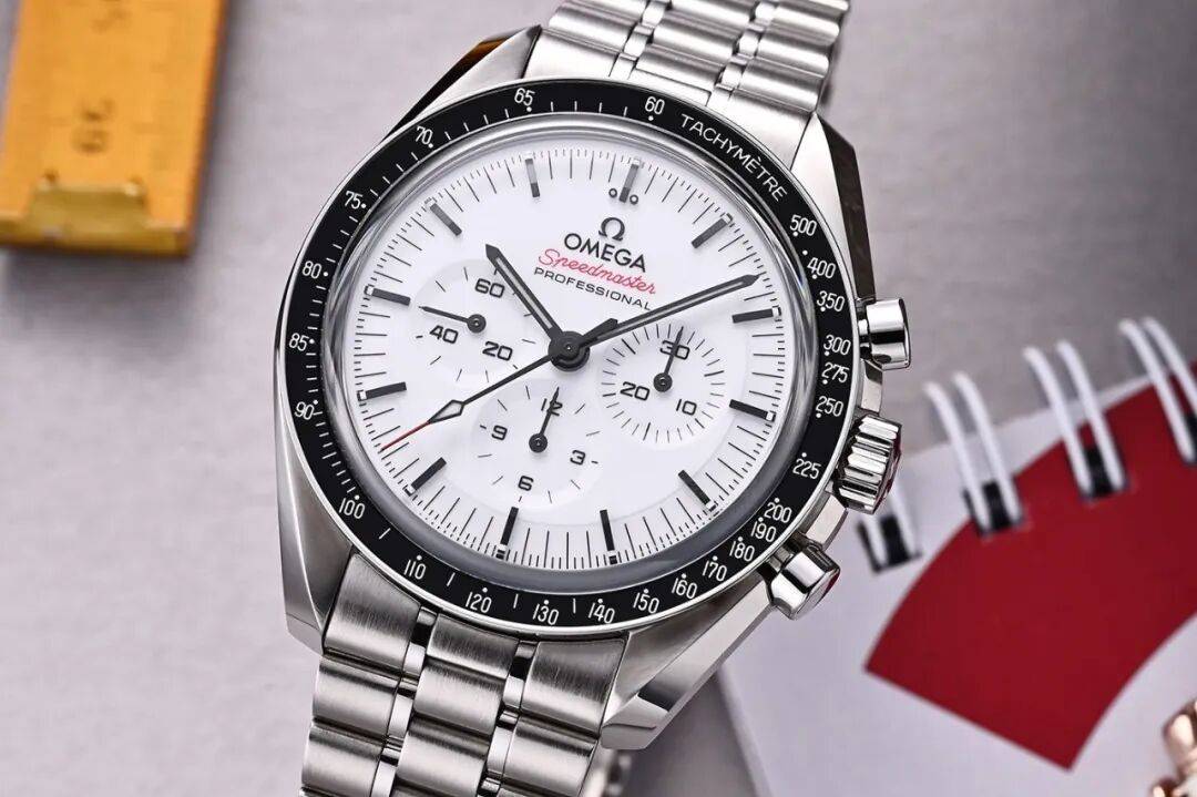 锁新年的仪式感我用这枚腕表解(图7)