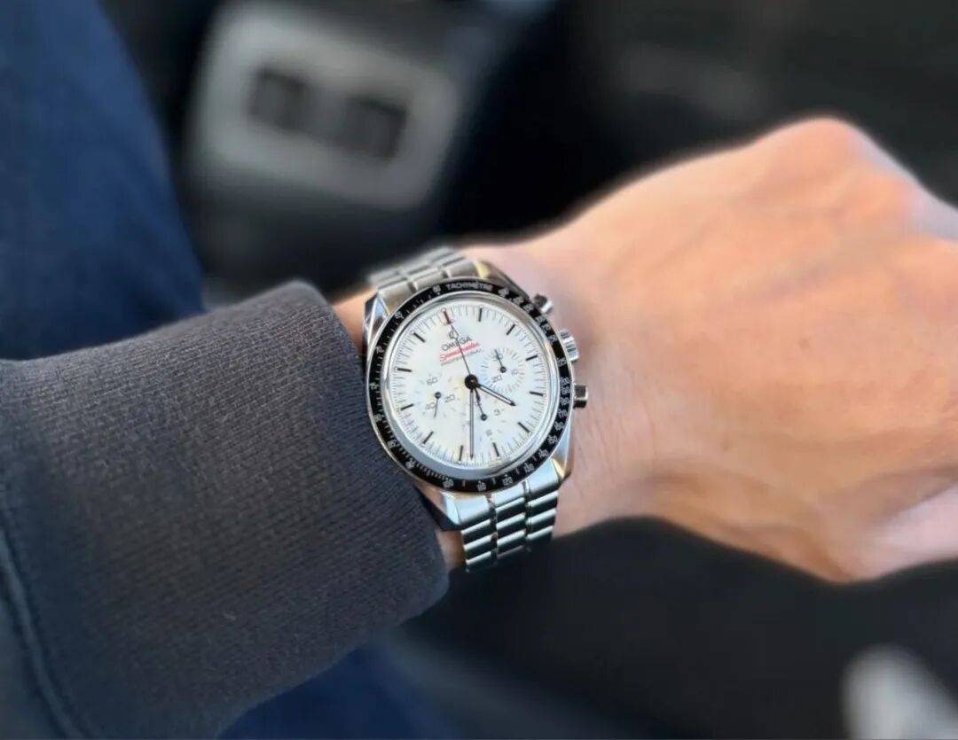 锁新年的仪式感我用这枚腕表解(图8)